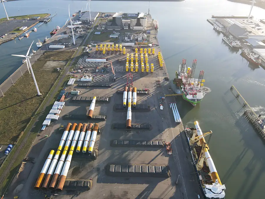 Groningen-Seaports-Buss-Terminal-Eemshaven-Hornsea-Two-Offshore-Wind-Port-Alliance