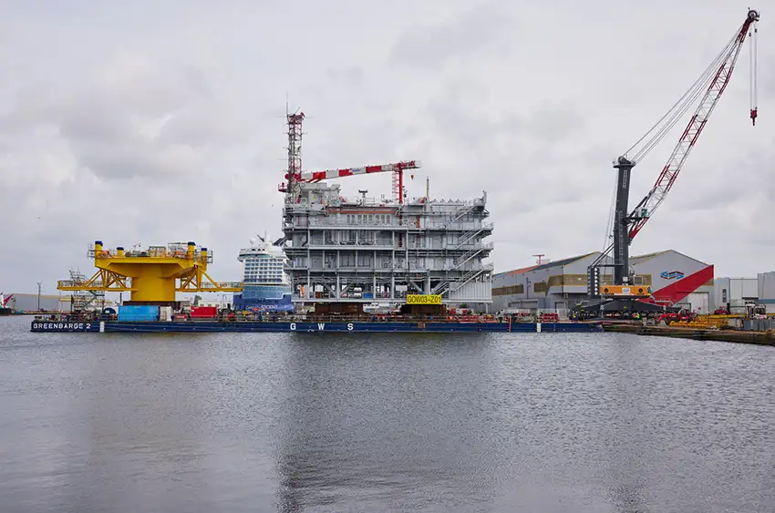 Nantes_Saint-Nazaire_Port_Easy_Quay_Access_Offshore_Wind_Turbine_Energy_Port_Alliance